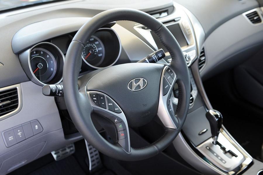  Hyundai Elantra Coupe 2012 года  (фото 64 из 88)